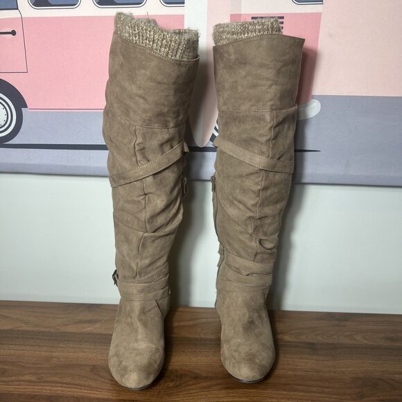 JustFab Grey Knee-High Riding Boots Flat Heel Knit Top Size 8 Stylish Comfort - Picture 1 of 9